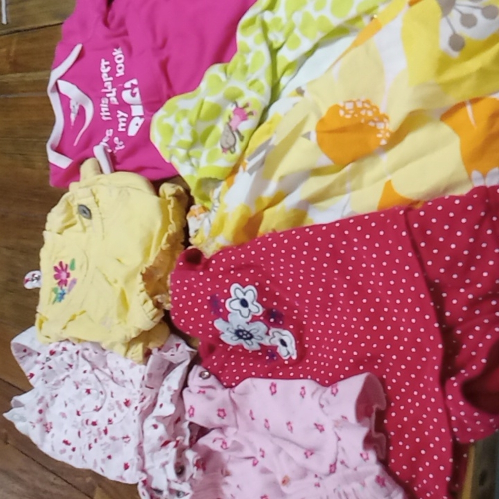 Baby girl bundle clothes 3 mos